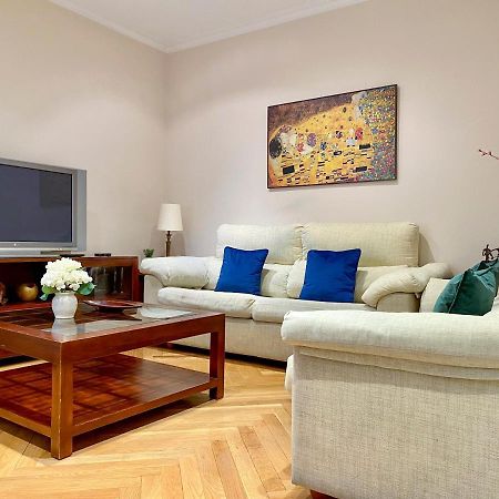 Appartamento Charming Gran Via VI Madrid Esterno foto