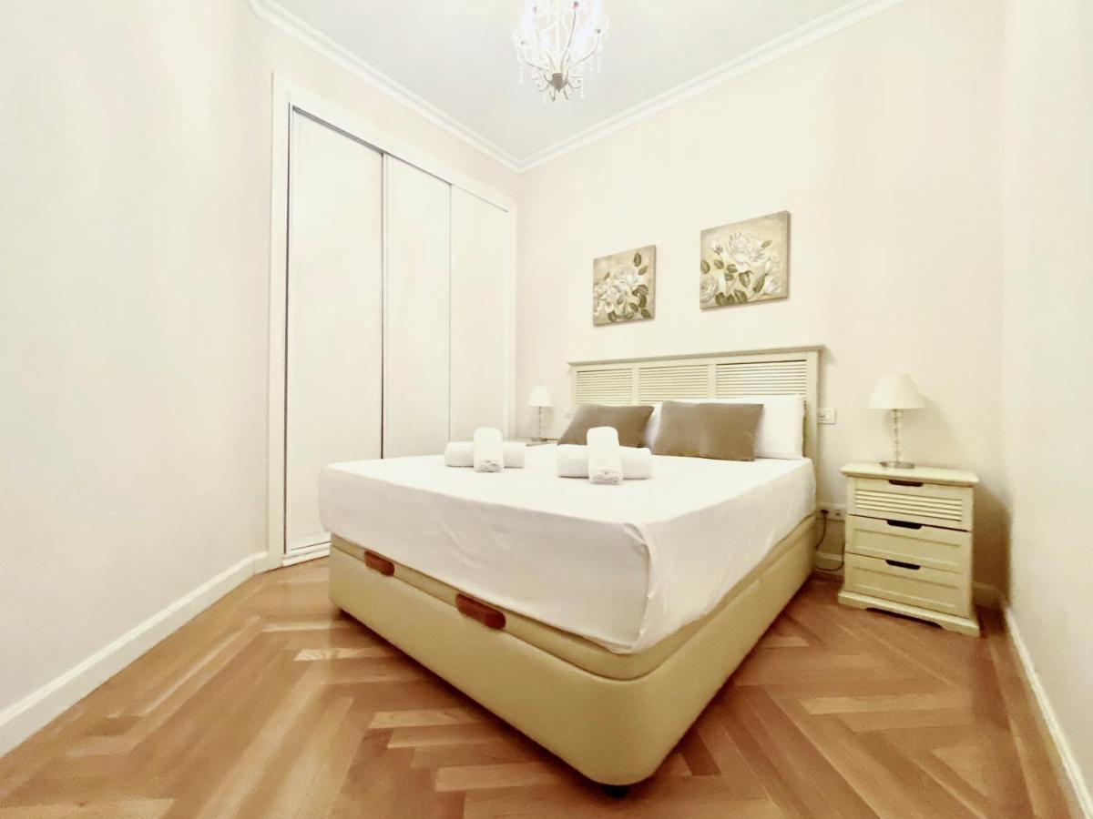 Appartamento Charming Gran Via VI Madrid Esterno foto
